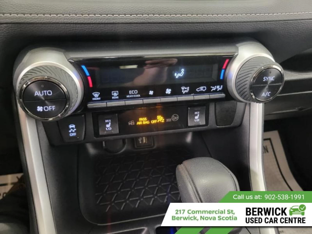 2025 Toyota RAV4 Hybrid LE Main Image