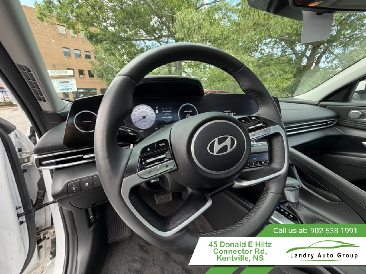 2025 Hyundai Elantra Preferred IVT w/Tech Pkg Main Image