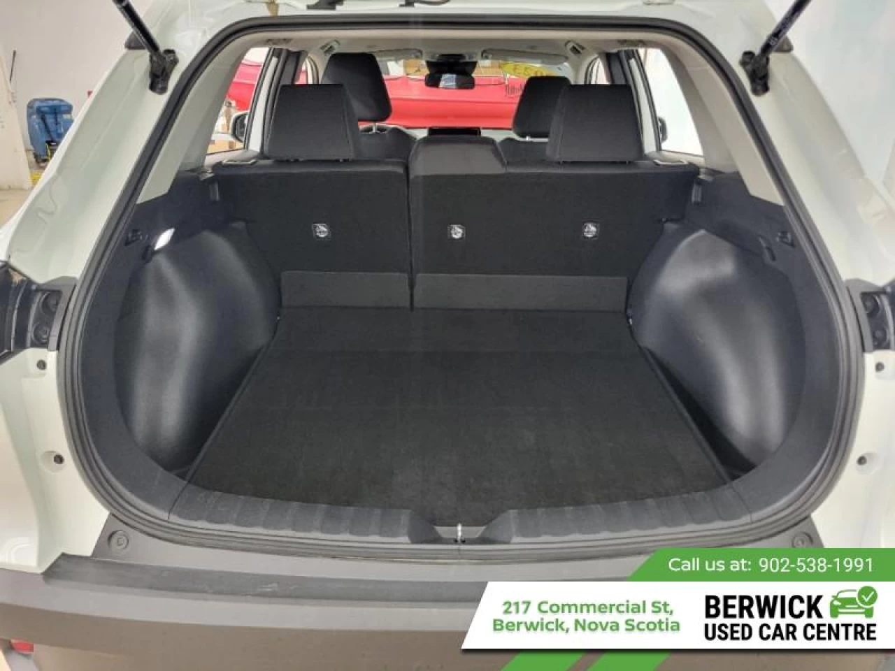 2023 Toyota Corolla Cross LE AWD Main Image