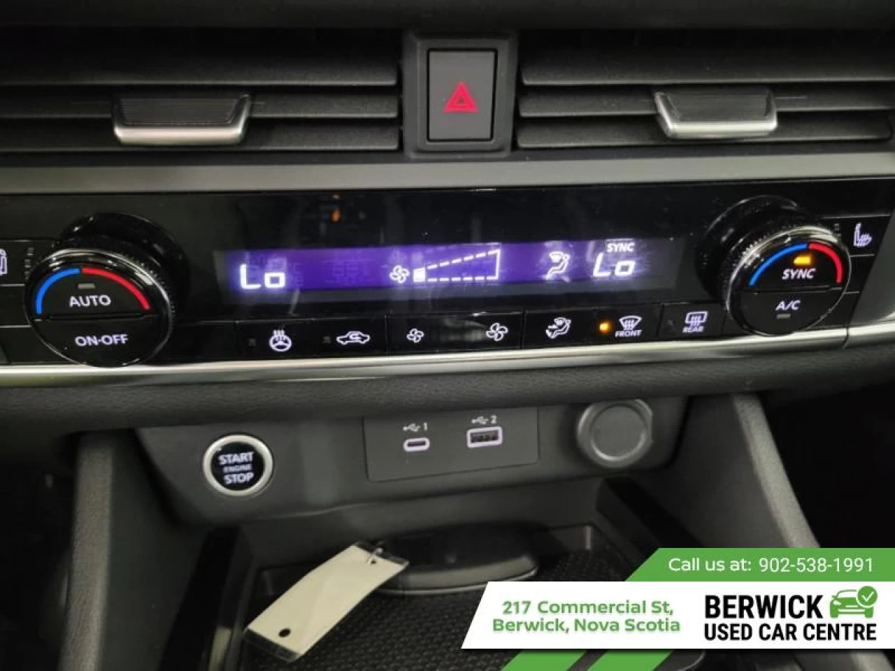 2023 Nissan Rogue SV Moonroof Main Image