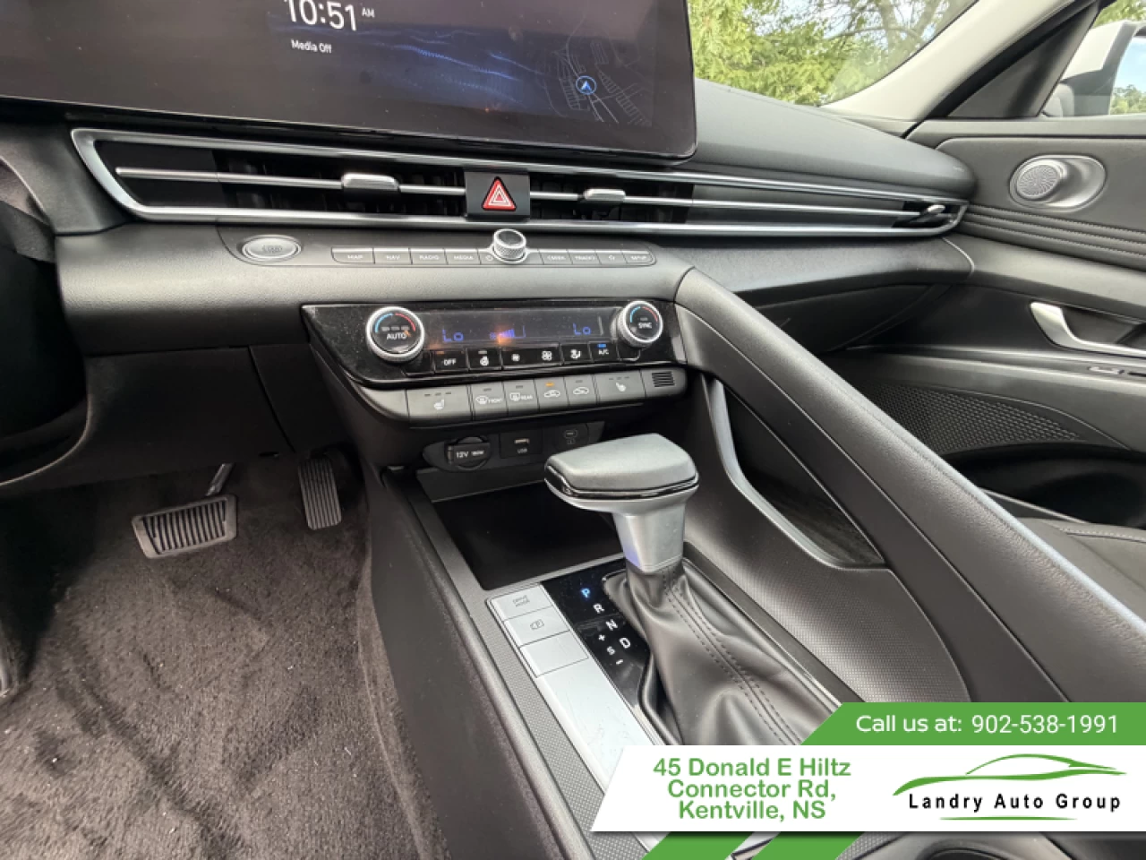 2025 Hyundai Elantra Preferred IVT w/Tech Pkg Main Image