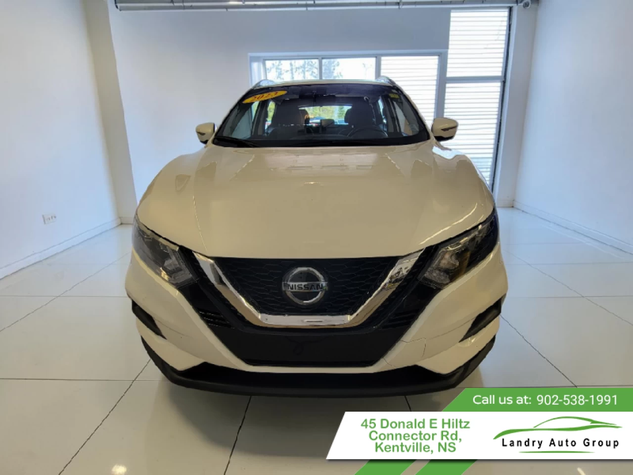 2023 Nissan Qashqai SV AWD Main Image