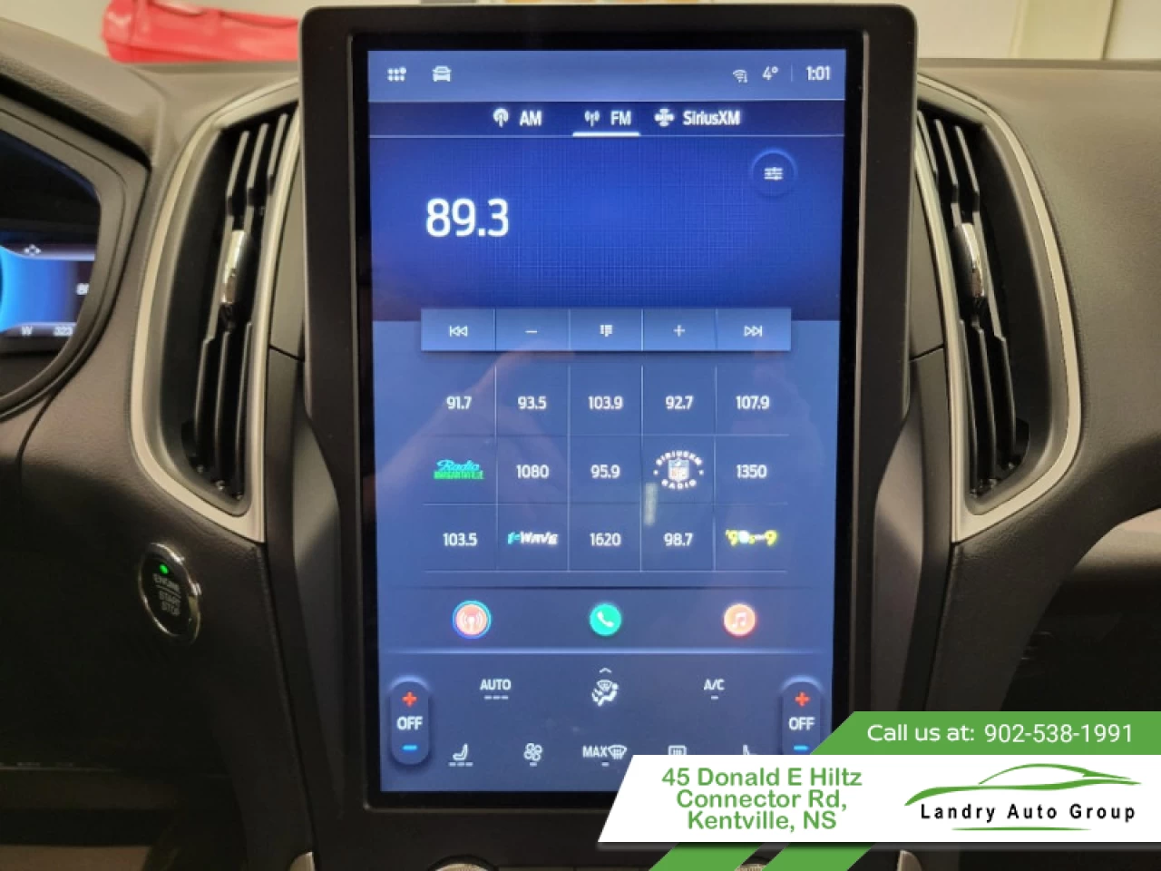 2024 Ford Edge SEL Main Image