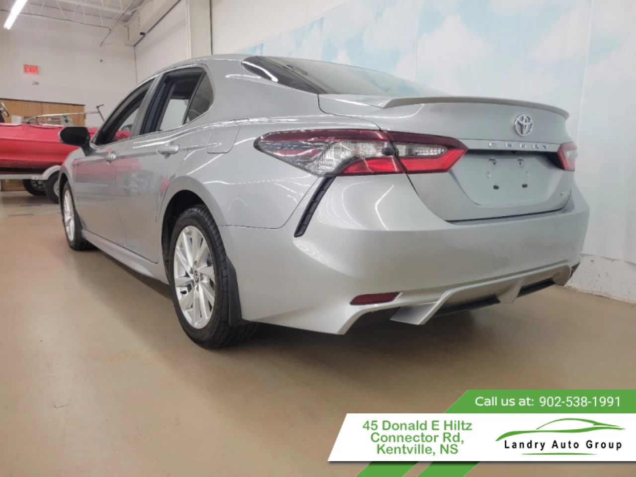 2023 Toyota Camry SE Main Image