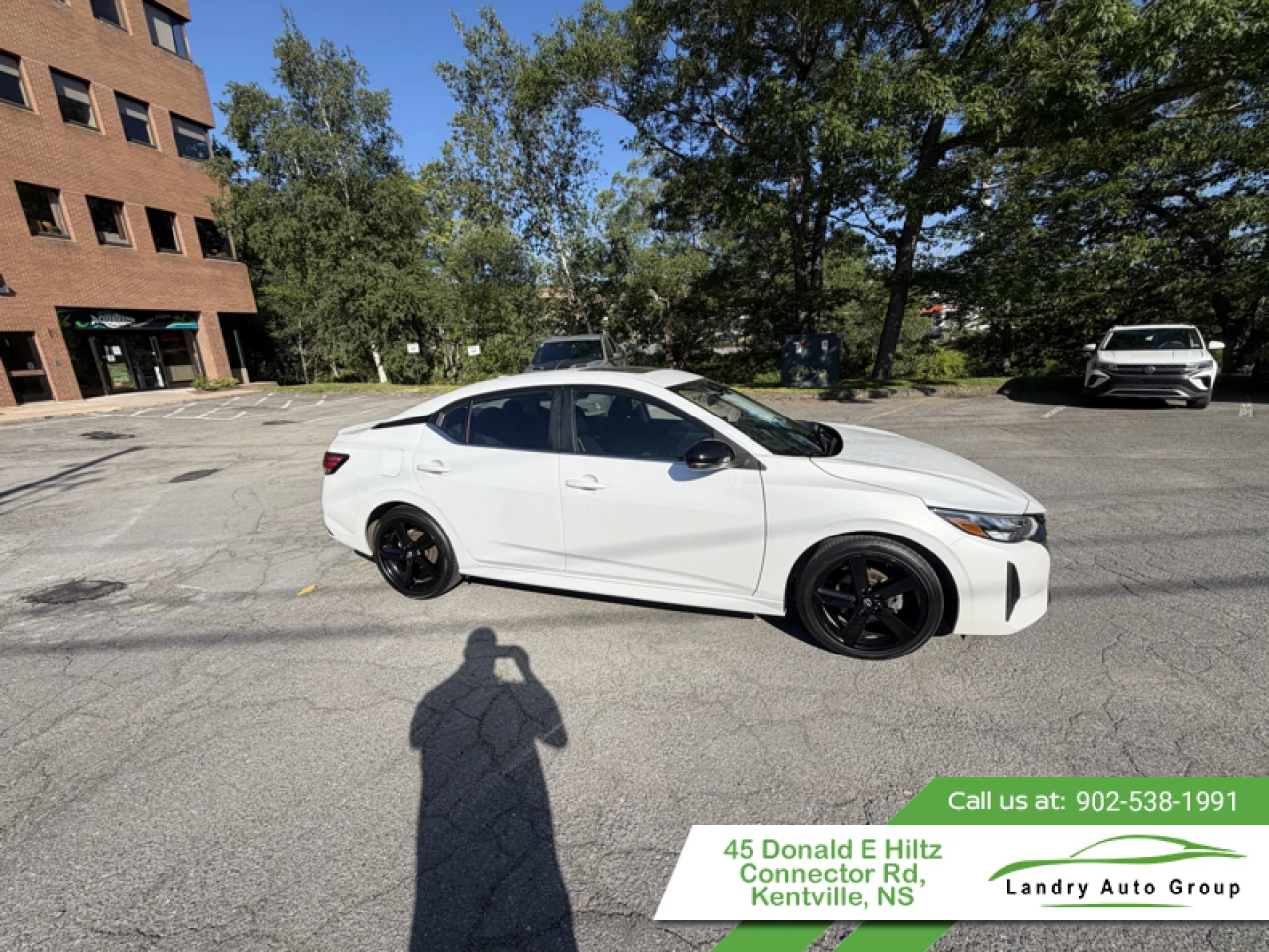 2024 Nissan Sentra SR CVT Main Image