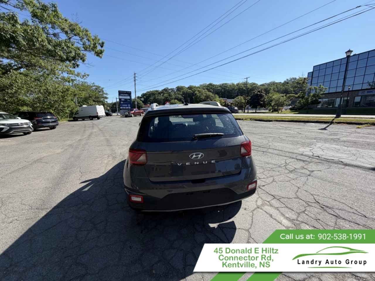 2025 Hyundai Venue Preferred IVT Main Image