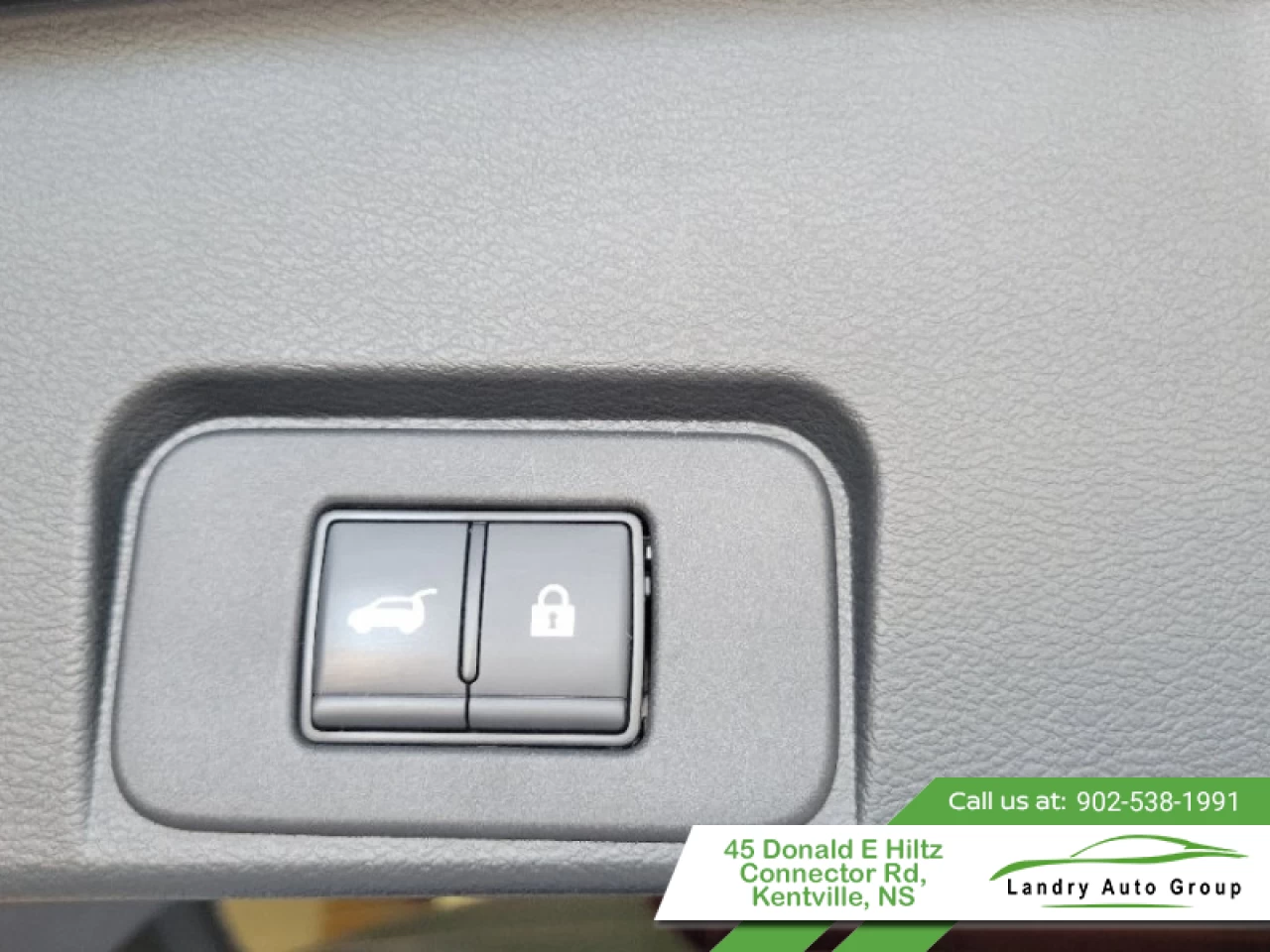 2024 Nissan Rogue SV Moonroof Main Image