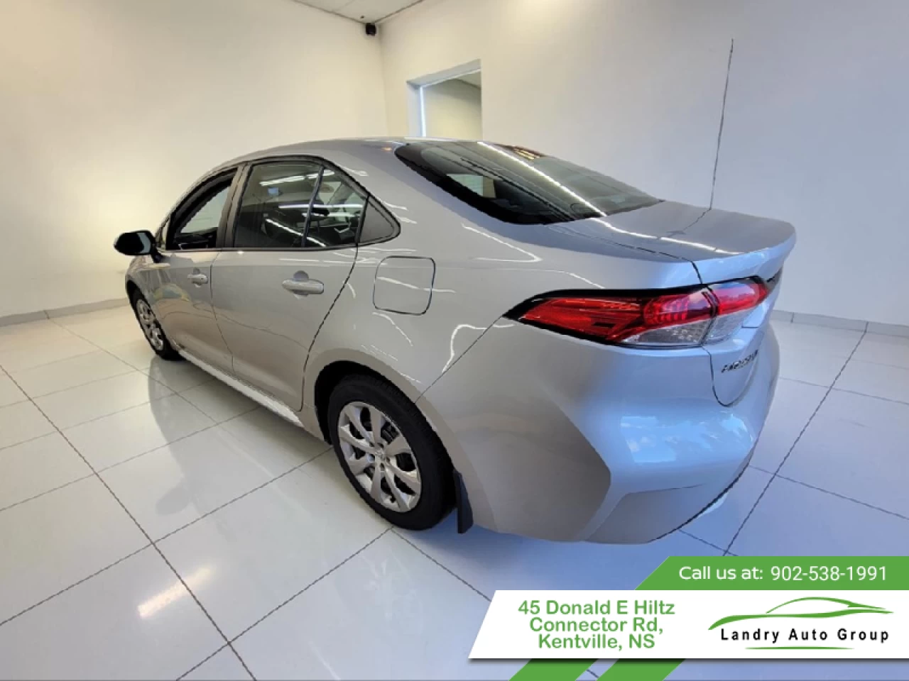 2021 Toyota Corolla LE CVT Main Image
