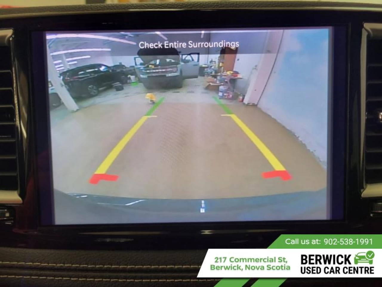 2023 Chrysler Pacifica Touring L Main Image