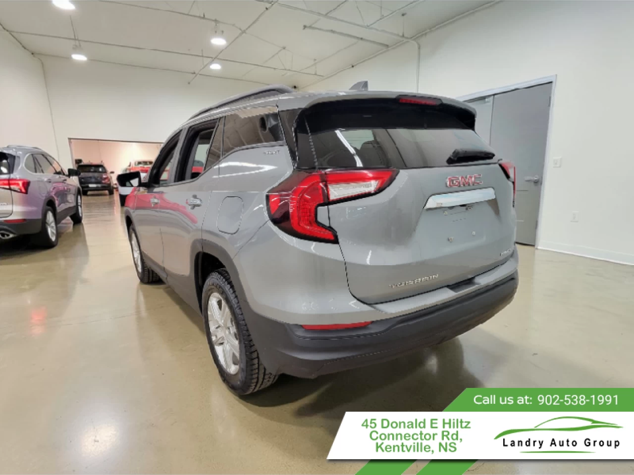 2024 GMC Terrain SLE Main Image