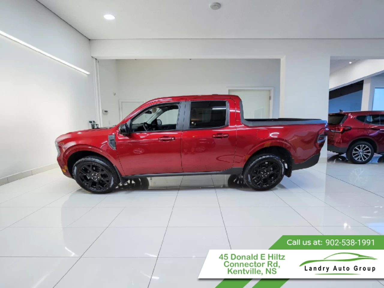 2025 Ford Maverick Lariat Main Image