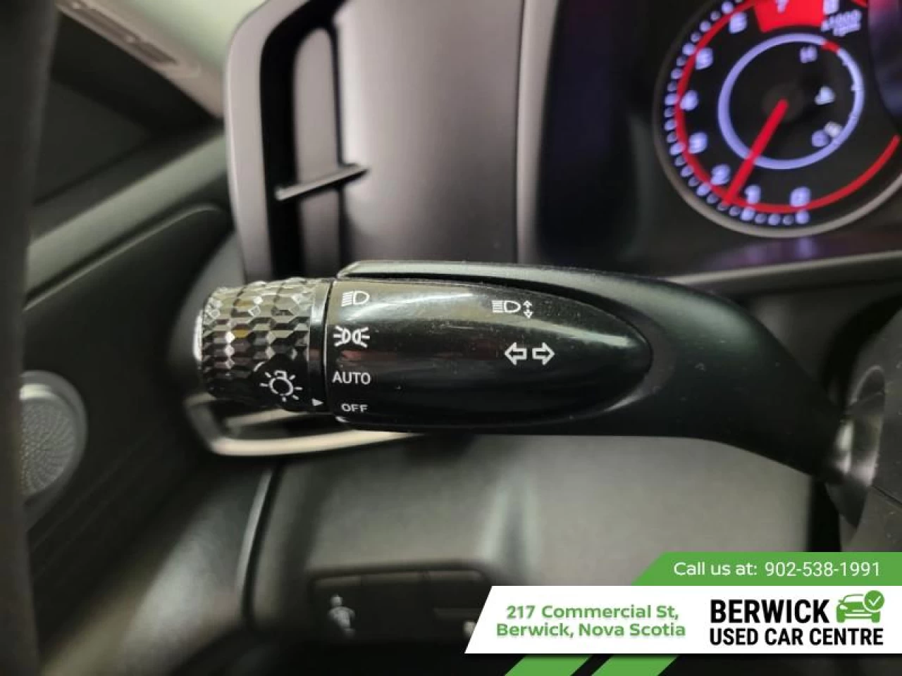 2021 Hyundai Elantra Essential Manual Main Image