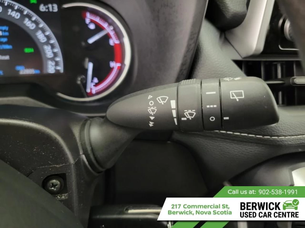 2025 Toyota RAV4 LE Main Image