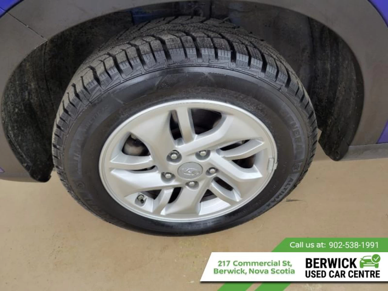 2024 Hyundai Venue Preferred Main Image