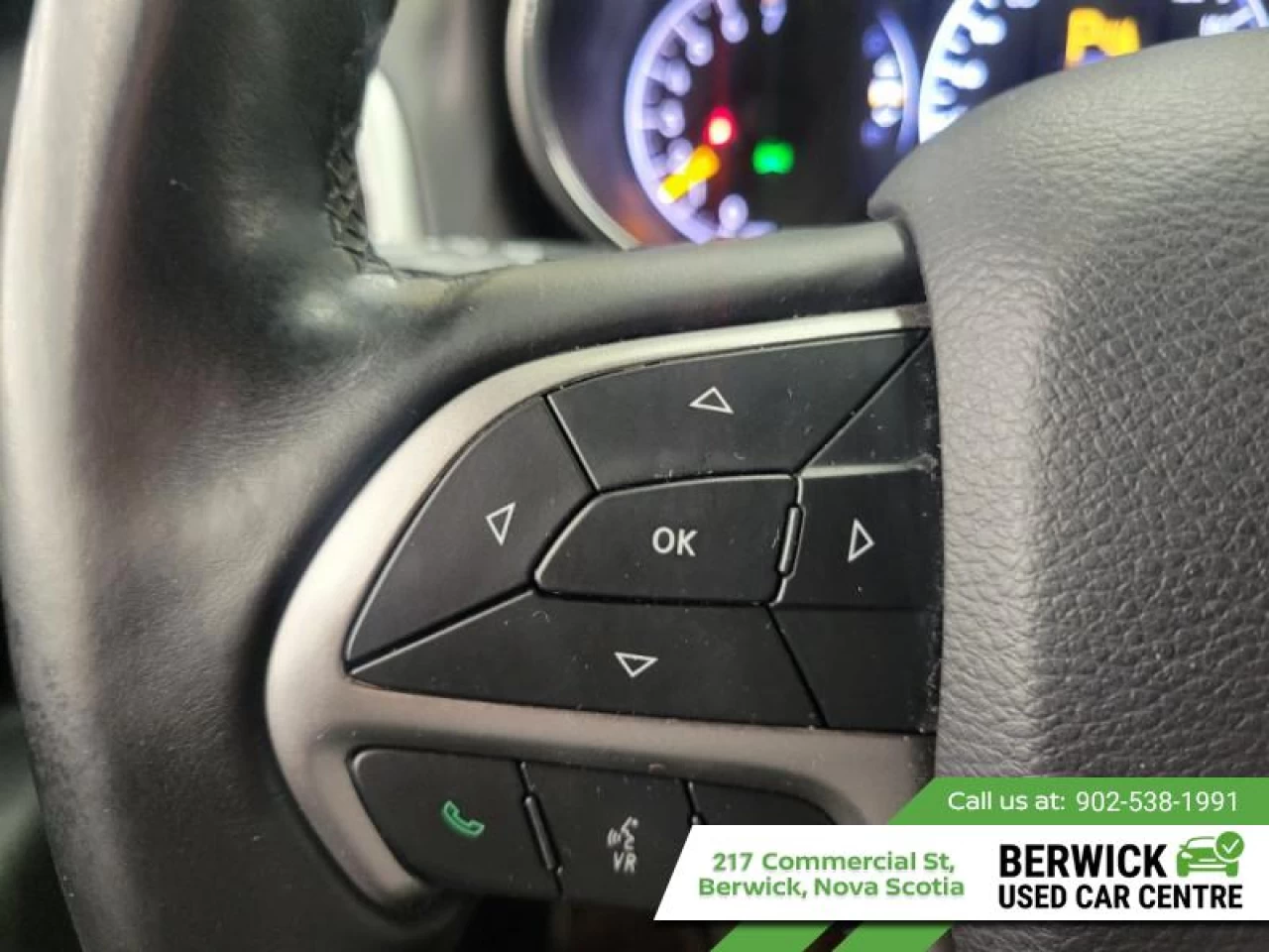 2019 Jeep Grand Cherokee Laredo E Main Image