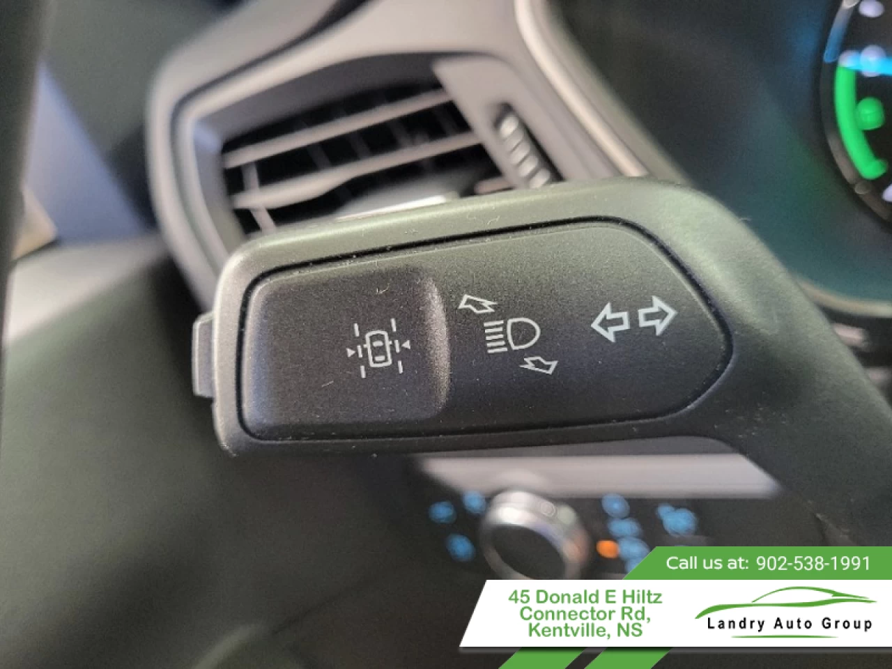 2022 Ford Escape SE Hybrid AWD Main Image