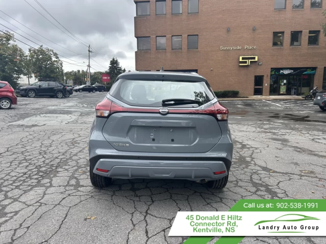 Nissan Kicks Play SV 2025