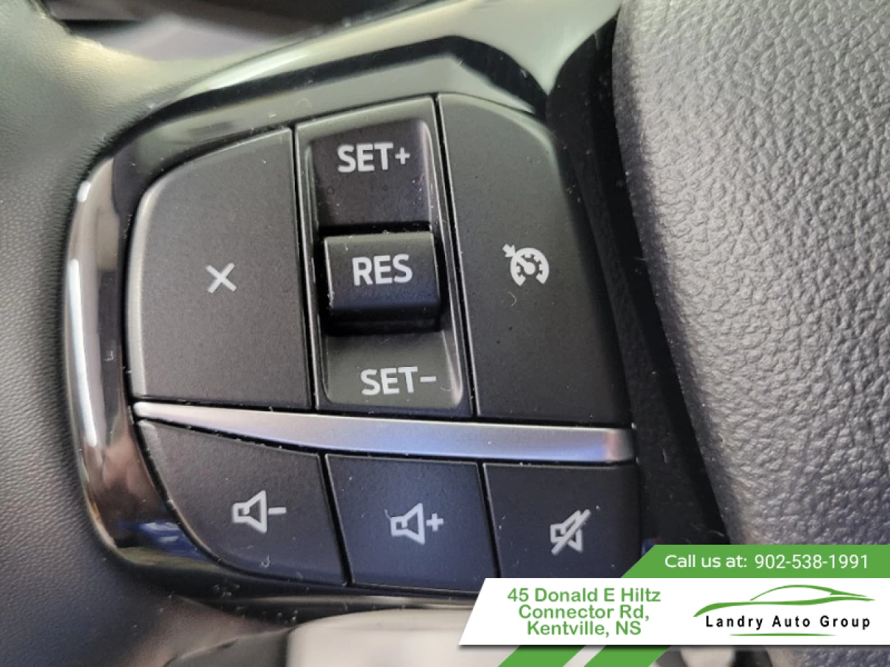 2022 Ford Escape SE Hybrid AWD Main Image