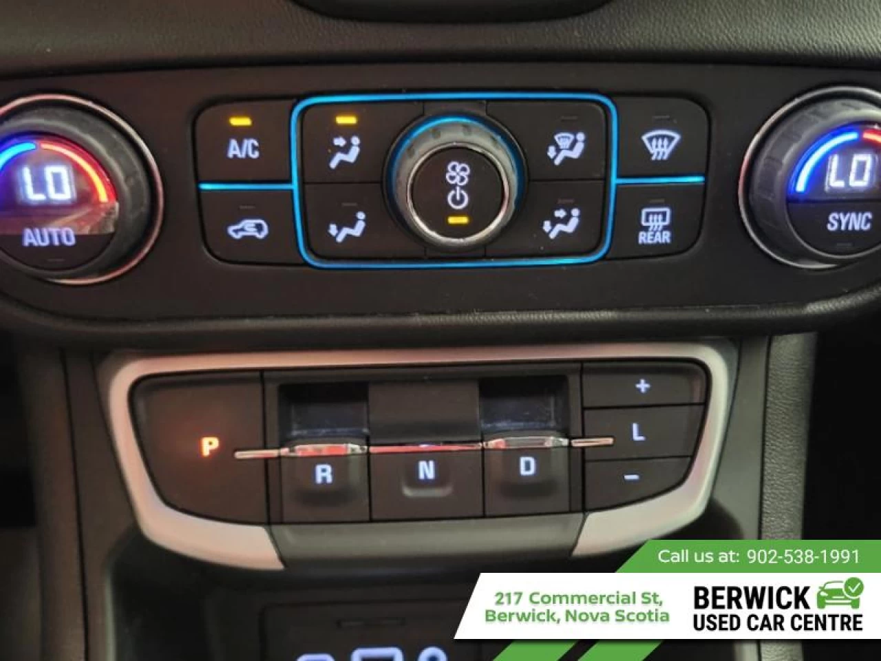 2022 GMC Terrain SLT Main Image