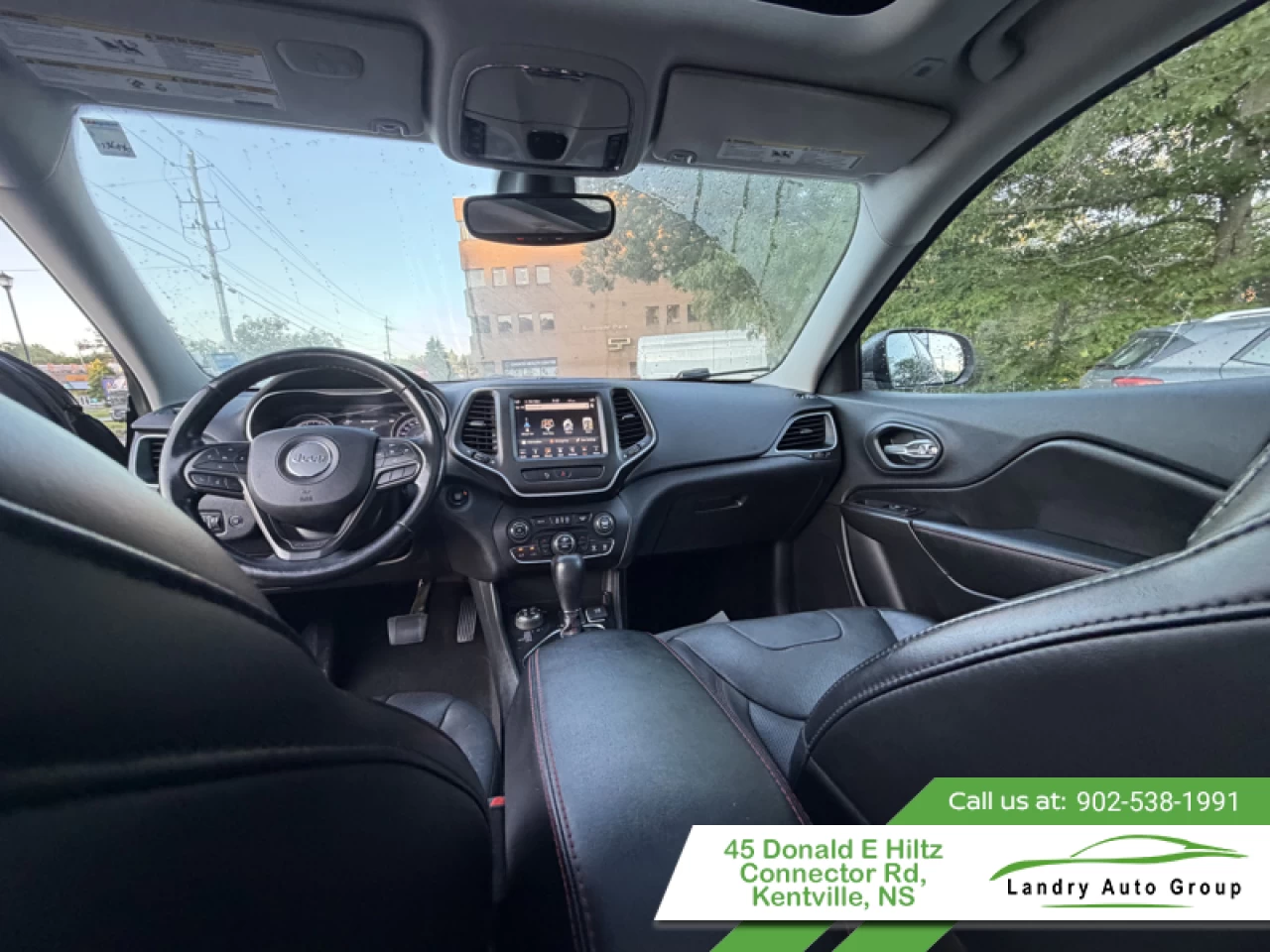 2019 Jeep Cherokee Trailhawk Elite Main Image
