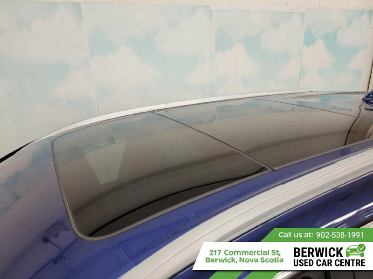 2023 Nissan Rogue SV Moonroof Main Image