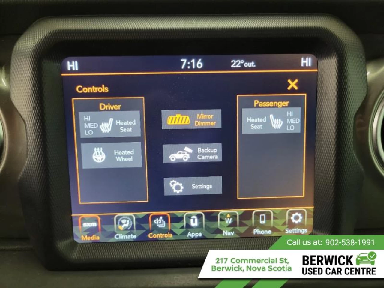 2022 Jeep Wrangler Unlimited Sahara Main Image