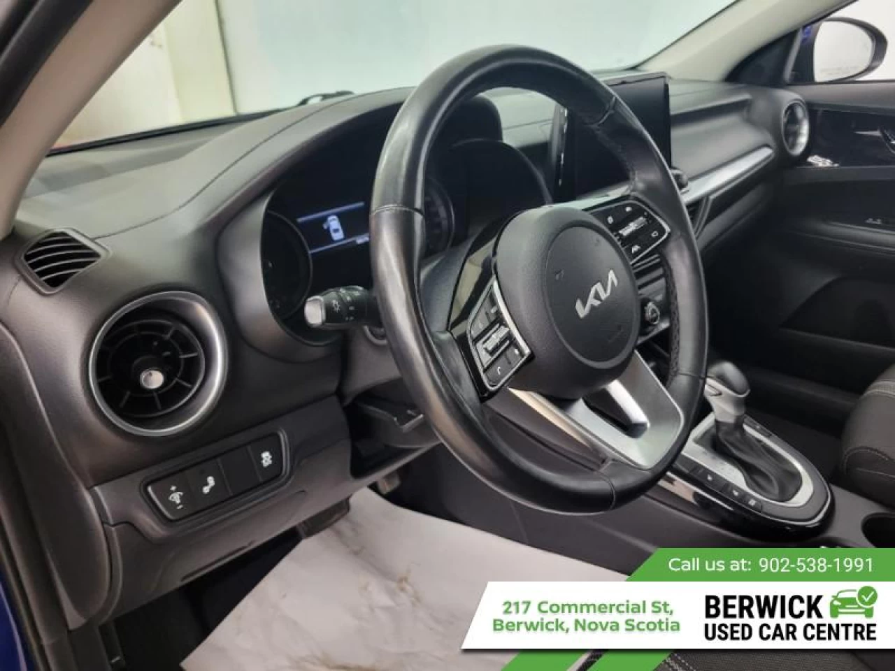 2022 Kia Forte EX Main Image