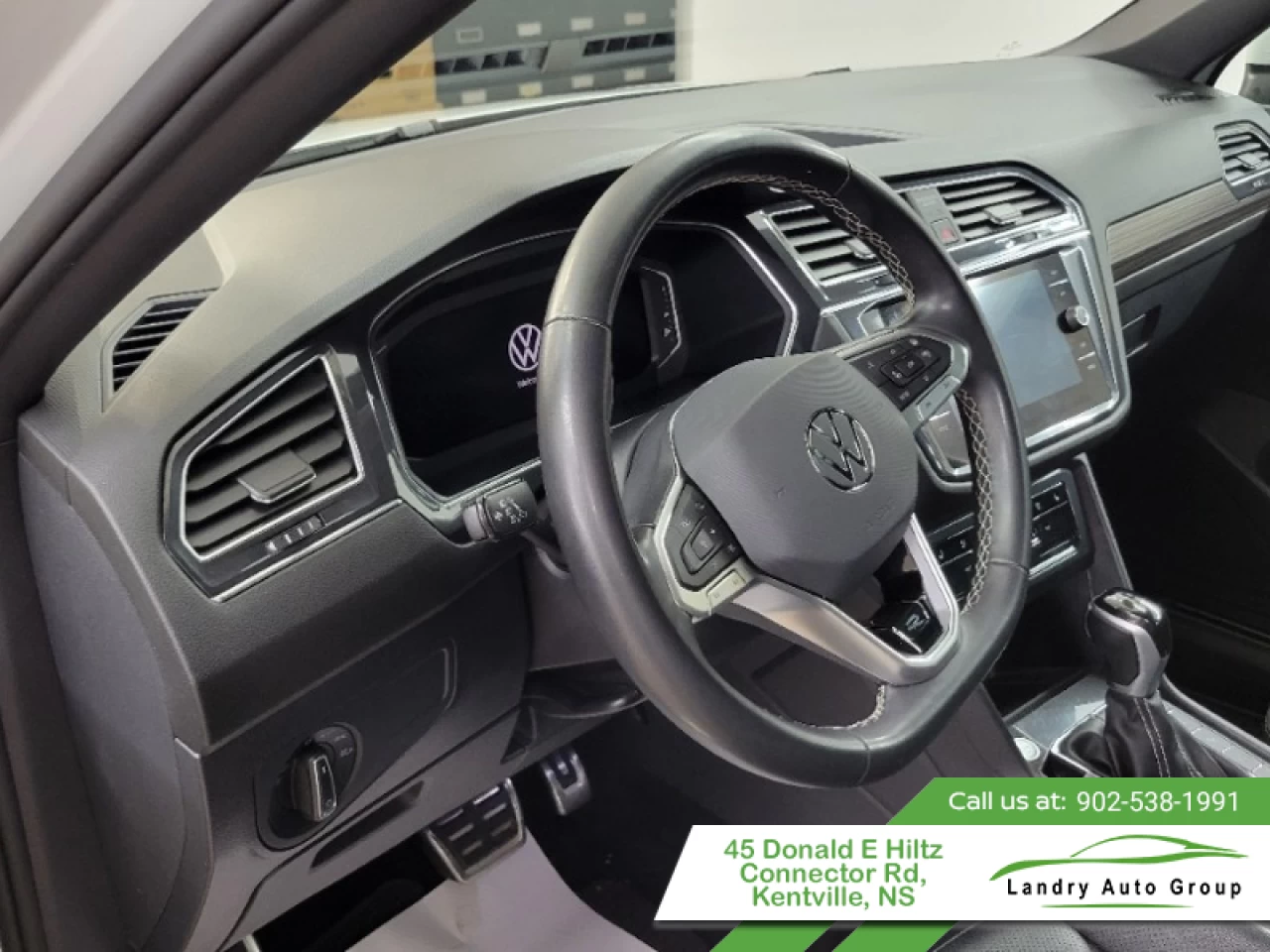 2023 Volkswagen Tiguan Highline R-Line Main Image