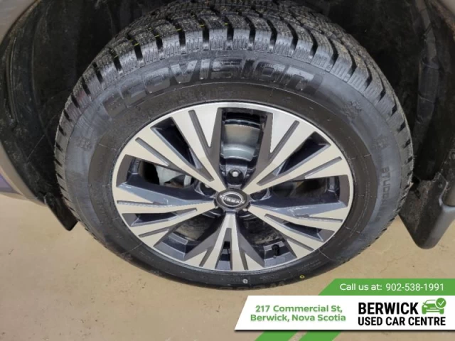 Nissan Rogue SV Moonroof 2023