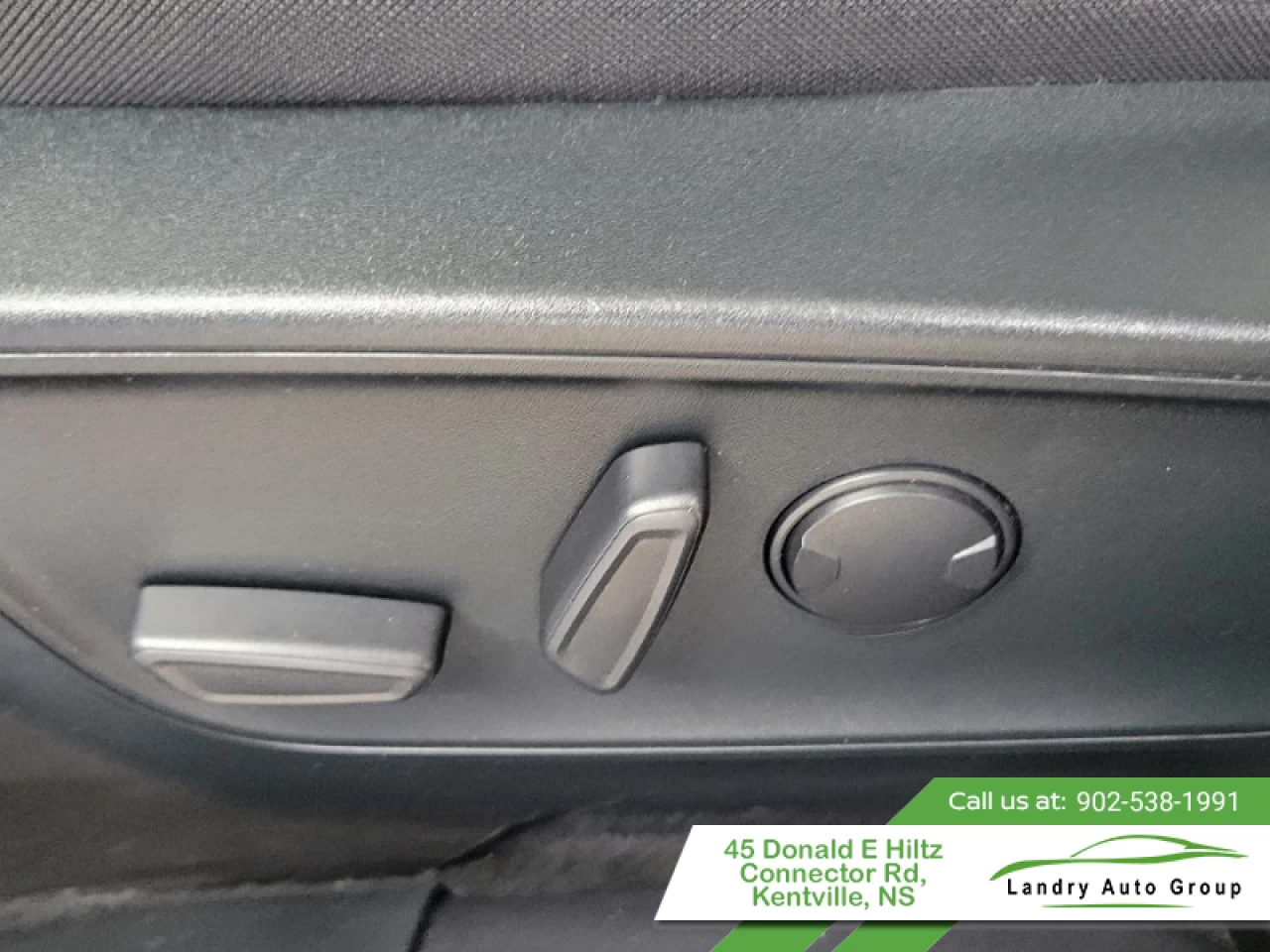 2022 Ford Escape SE Hybrid AWD Main Image