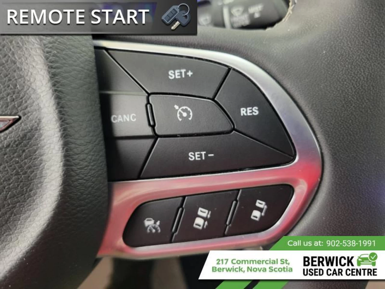 2023 Chrysler Pacifica Touring L Main Image