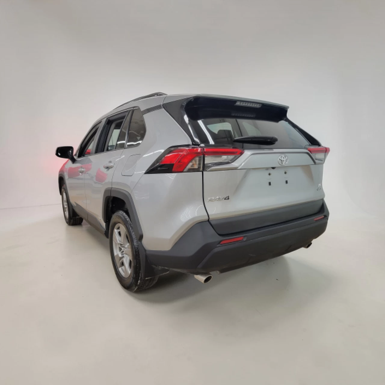 2025 Toyota RAV4 Hybrid LE Main Image