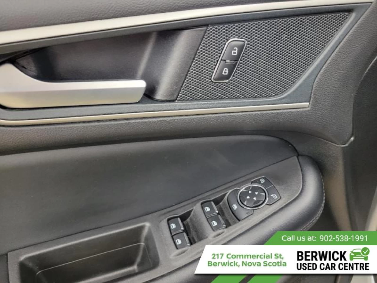 2024 Ford Edge SEL Main Image