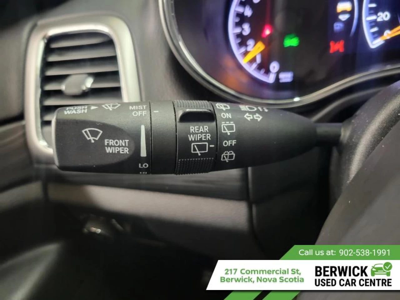 2019 Jeep Grand Cherokee Laredo E Main Image