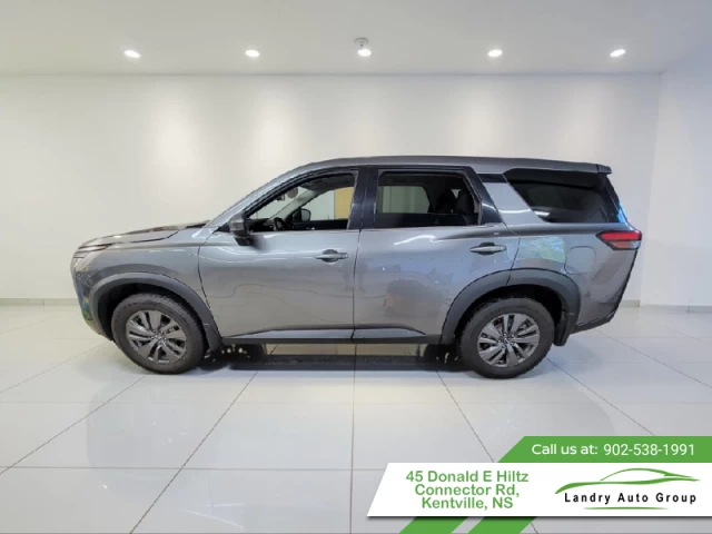 Nissan Pathfinder S 2022