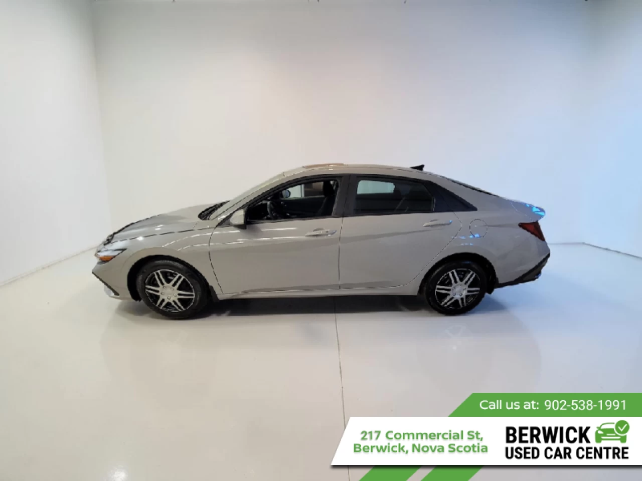 2025 Hyundai Elantra Preferred Main Image