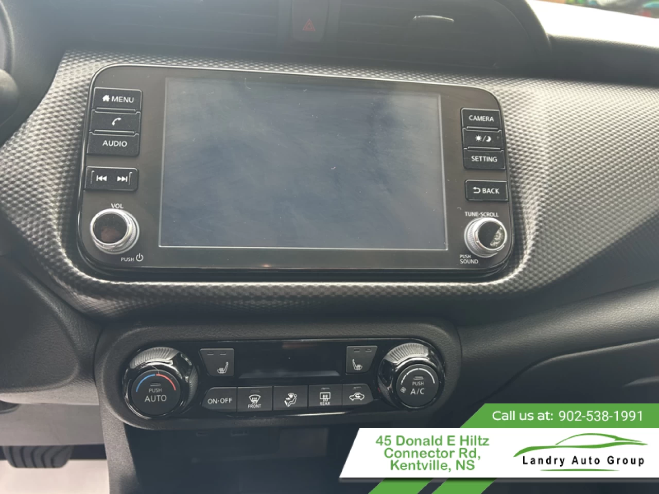 2025 Nissan Kicks Play SV Main Image
