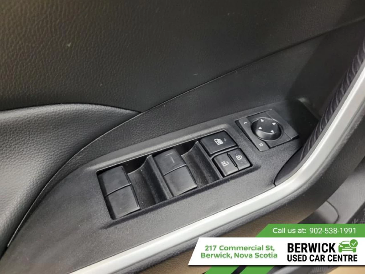 2025 Toyota RAV4 LE Main Image