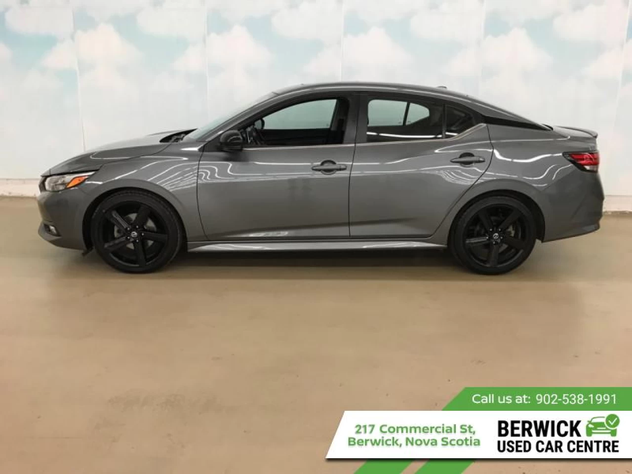 2021 Nissan Sentra SR CVT Main Image