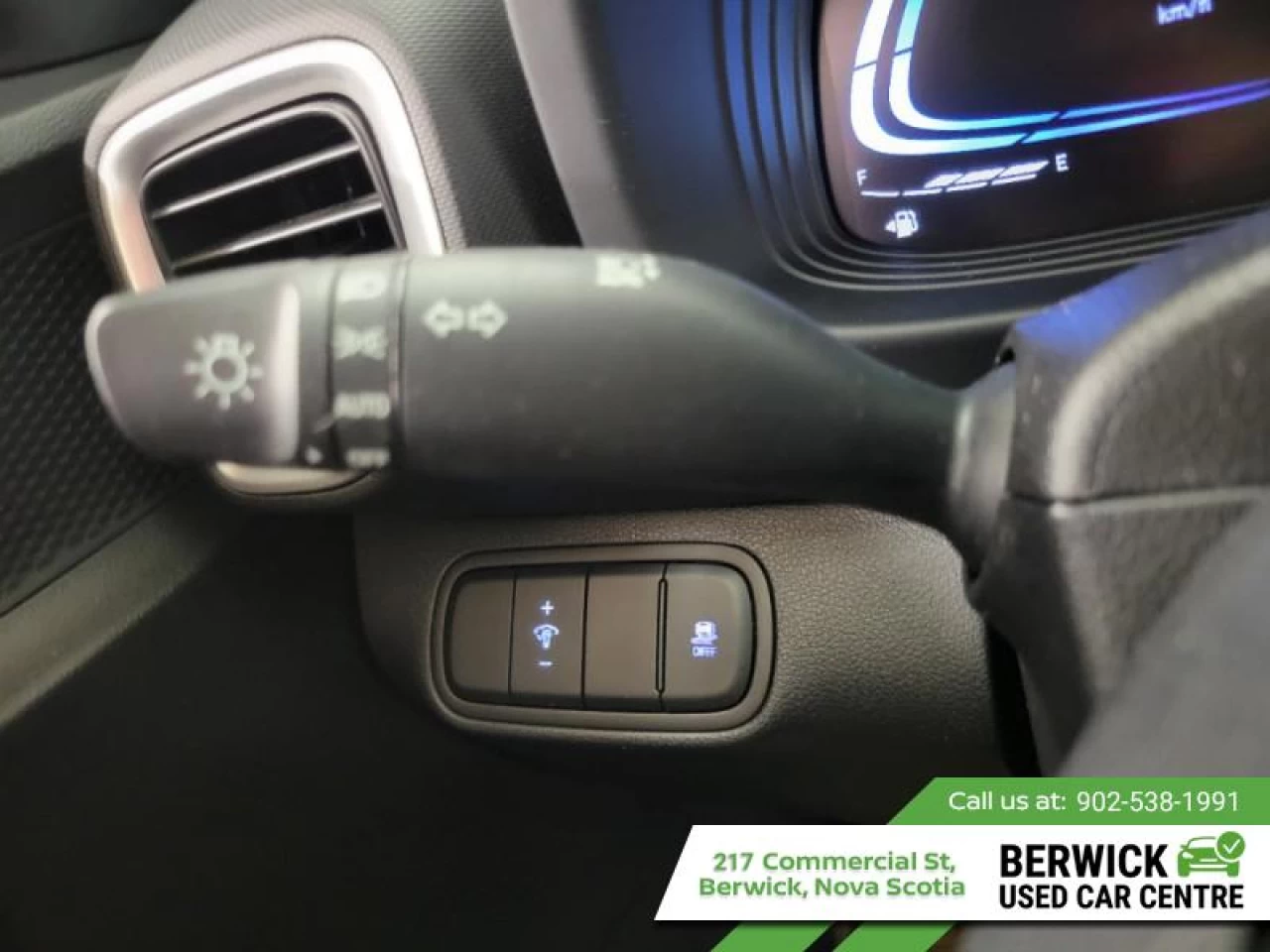 2024 Hyundai Venue Preferred Main Image