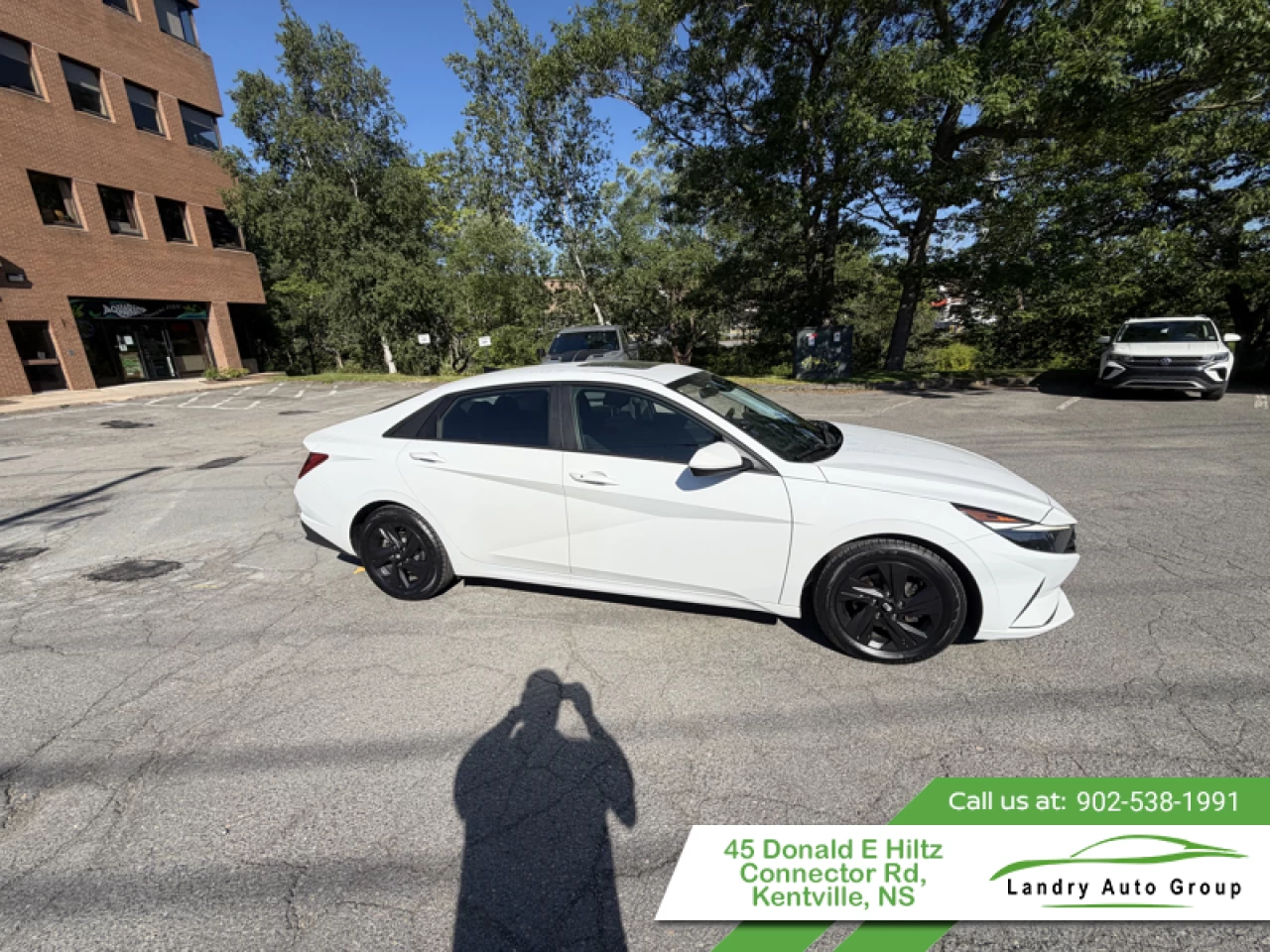 2021 Hyundai Elantra Preferred w/Sun & Tech Package IVT Main Image