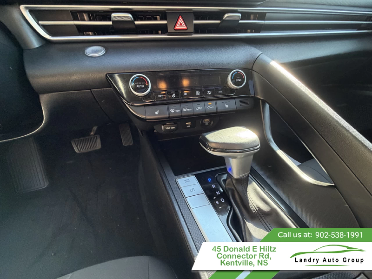 2021 Hyundai Elantra Preferred w/Sun & Tech Package IVT Main Image