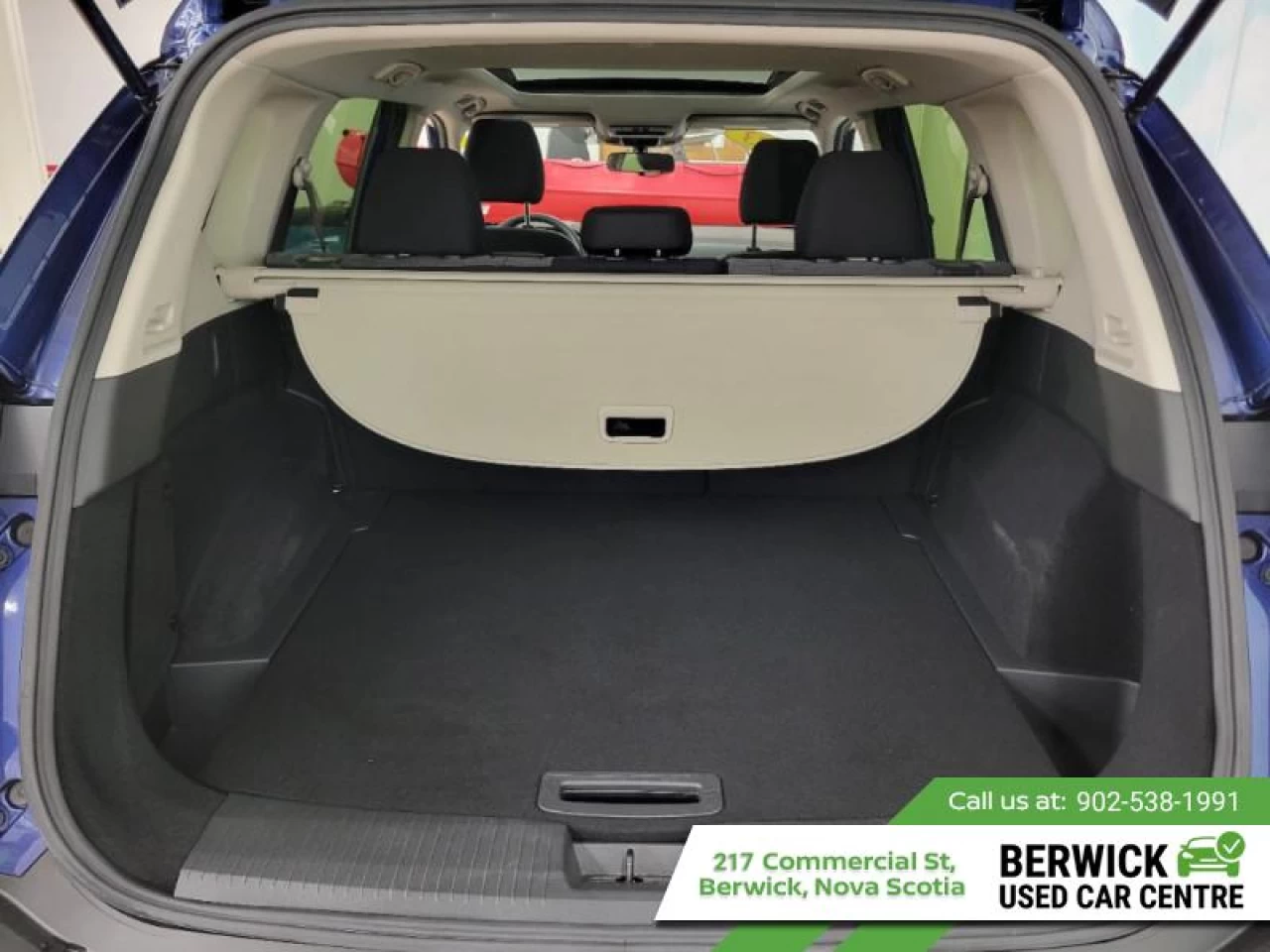 2023 Nissan Rogue SV Moonroof Main Image