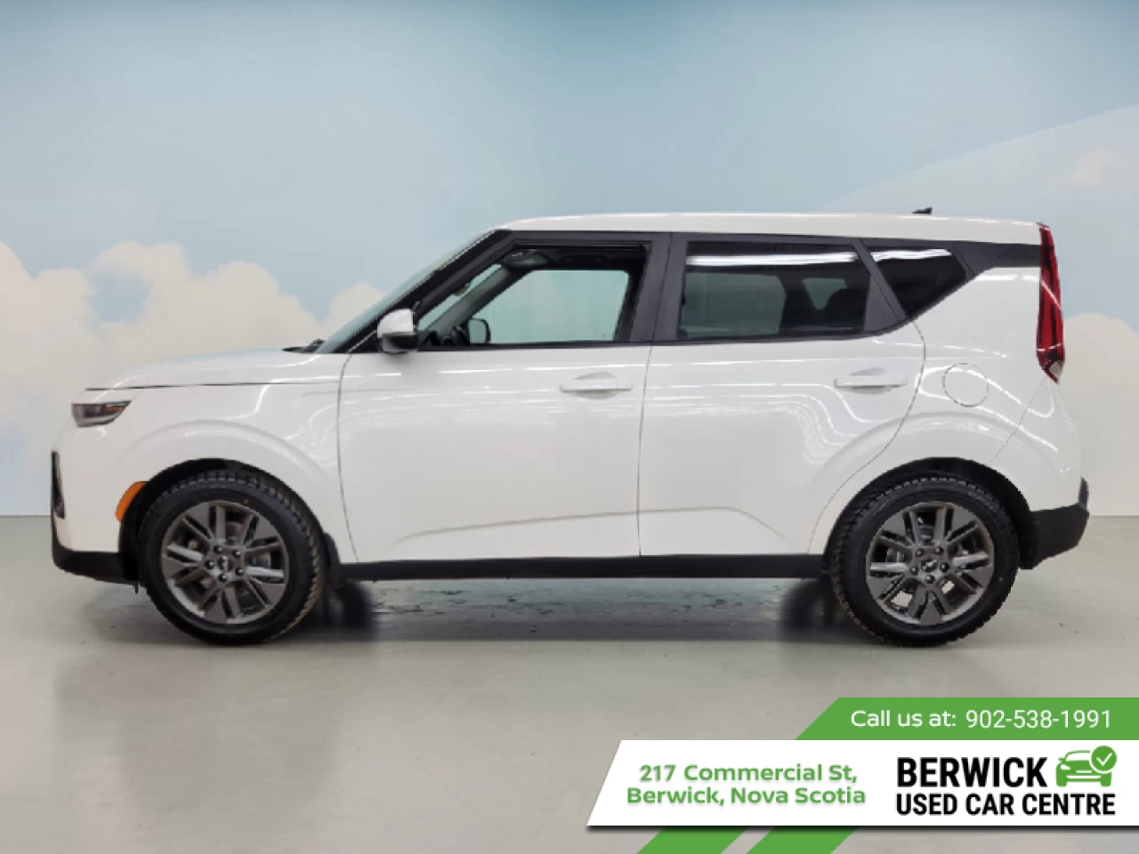 2022 Kia Soul EX+ Main Image