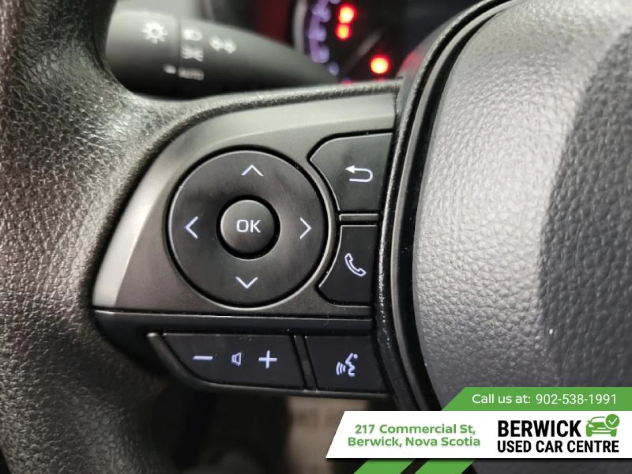 2025 Toyota RAV4 LE Main Image