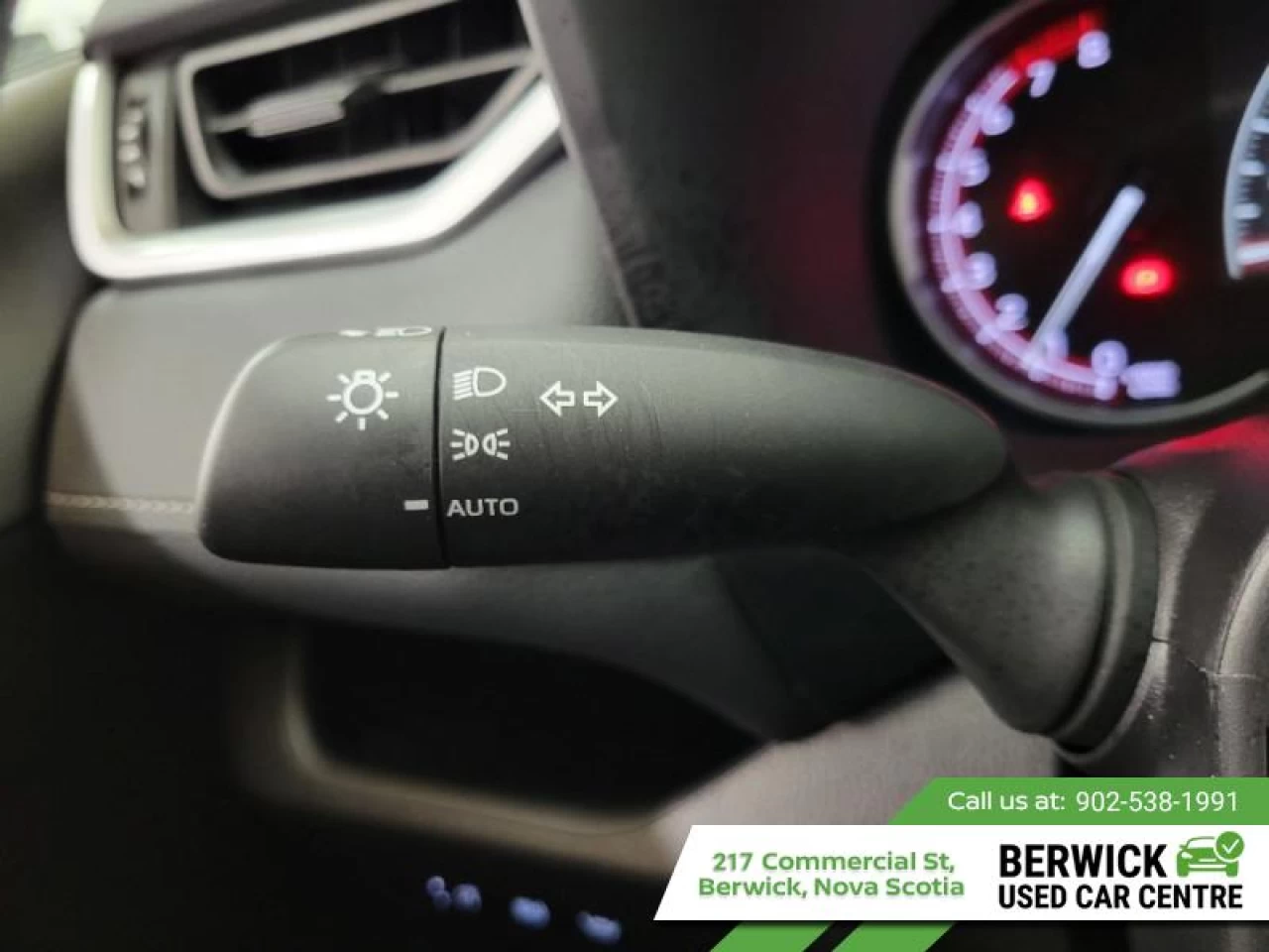 2025 Toyota RAV4 LE Main Image