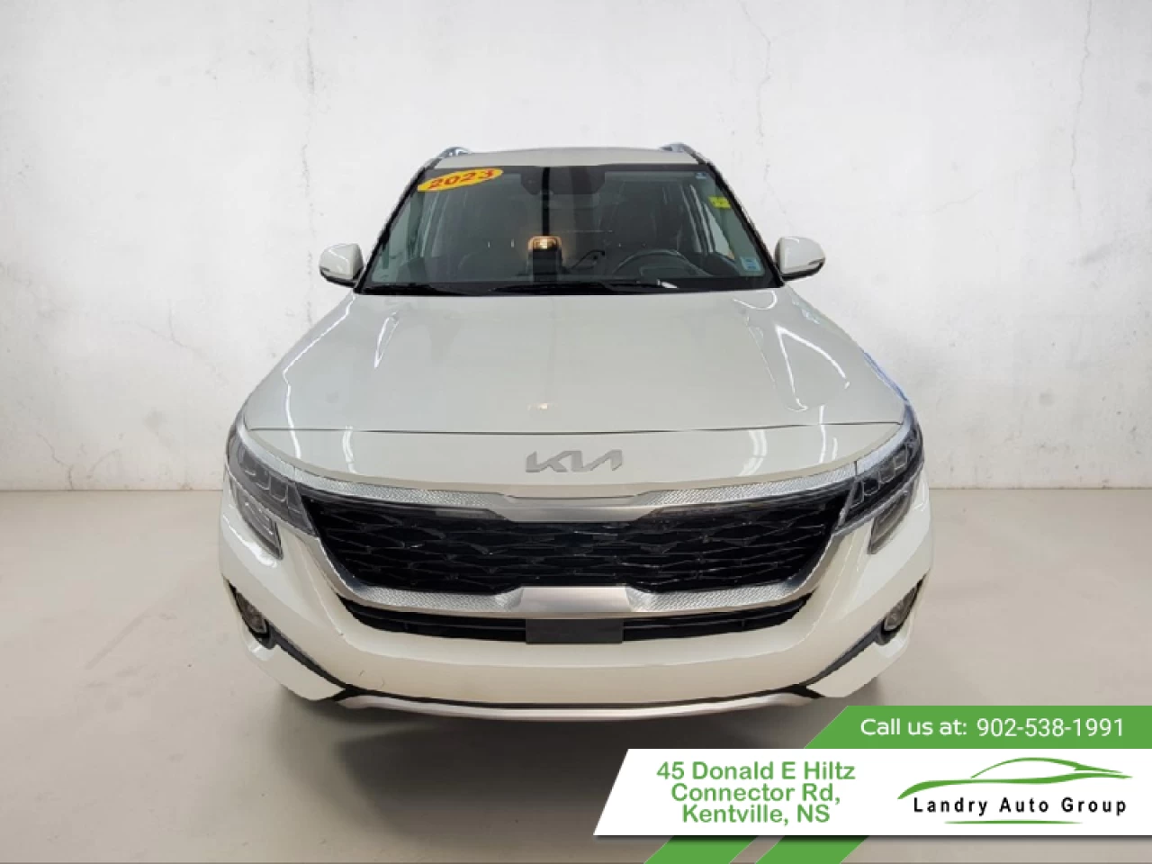 2023 Kia Seltos SX Turbo AWD w/Black Interior Main Image