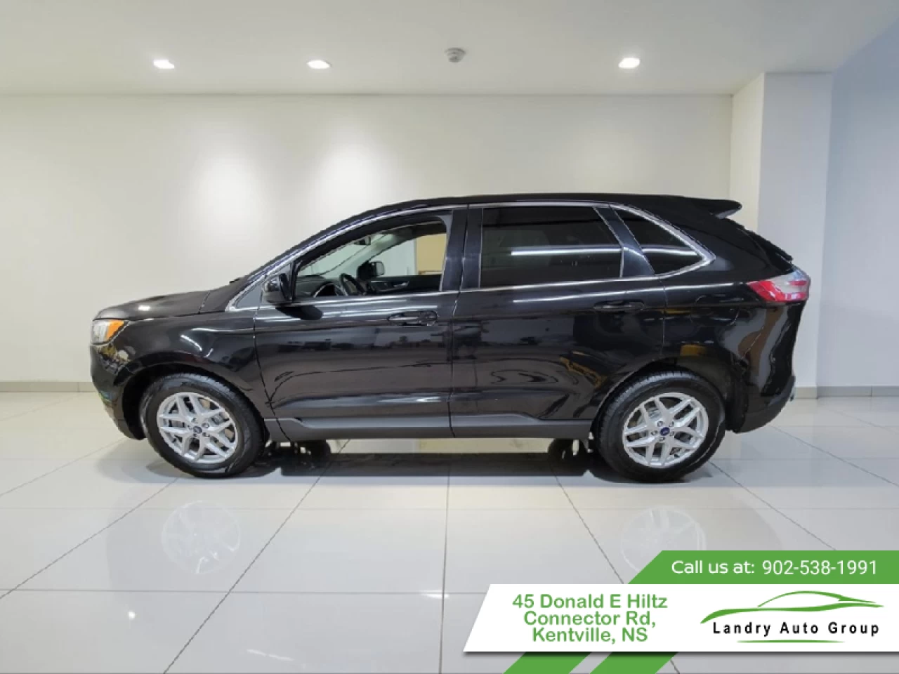 2021 Ford Edge SEL Main Image