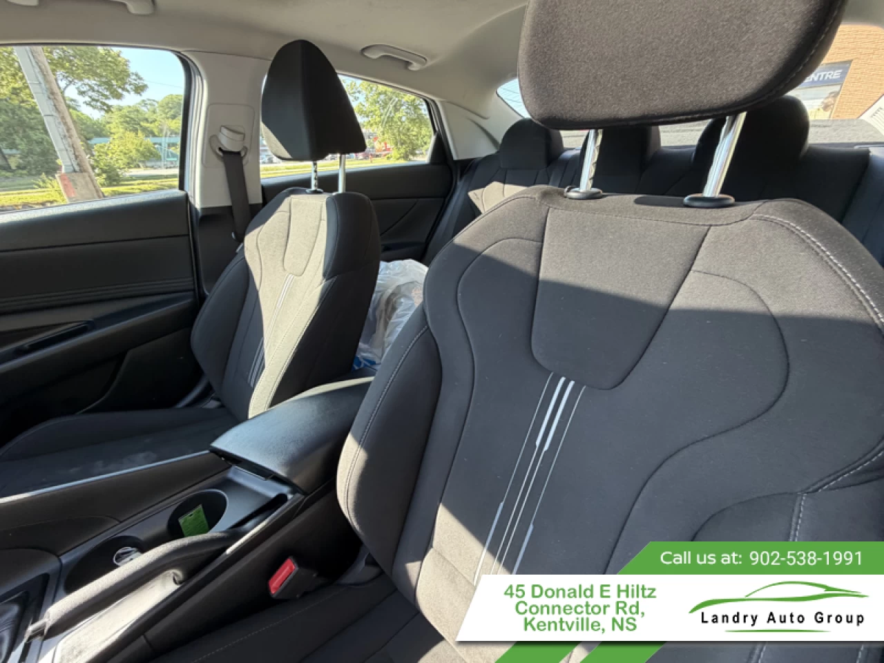 2021 Hyundai Elantra Preferred w/Sun & Tech Package IVT Main Image