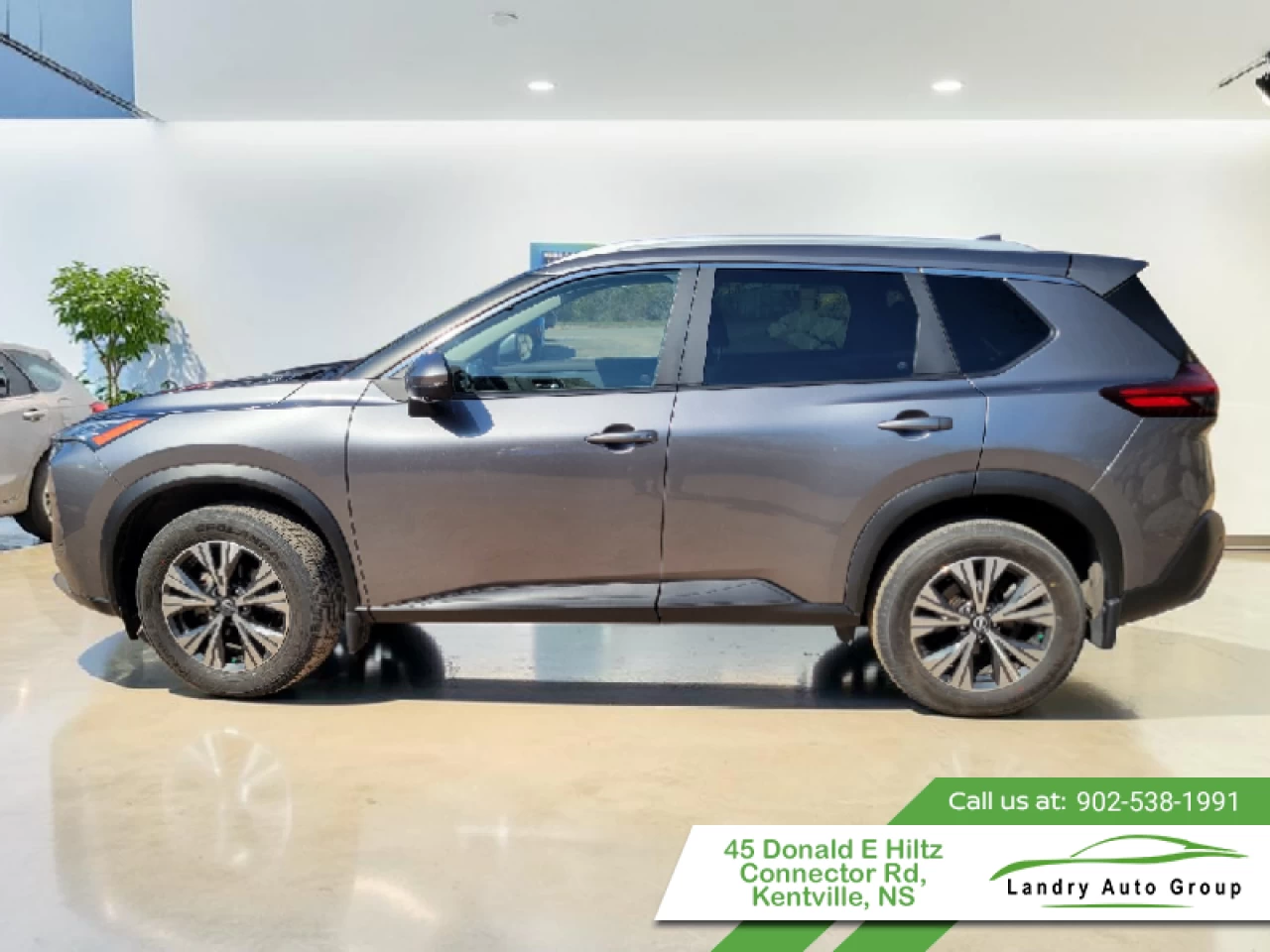 2023 Nissan Rogue SV Moonroof Main Image